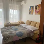 Olivia E Teti *