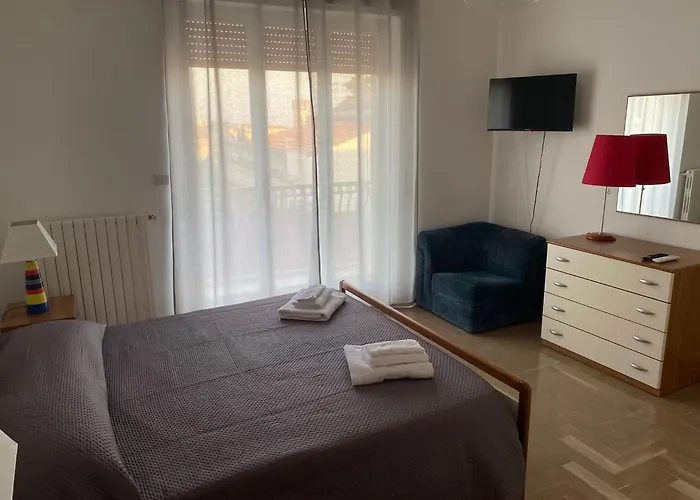 Olivia E Teti Daire *