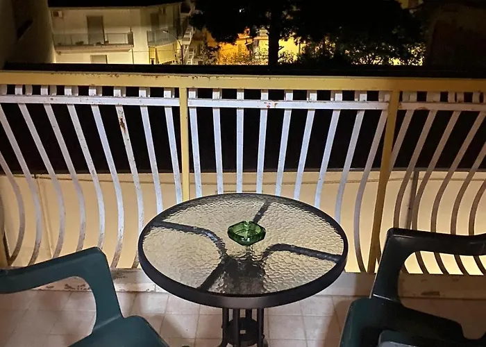 Olivia E Teti Santeramo in Colle