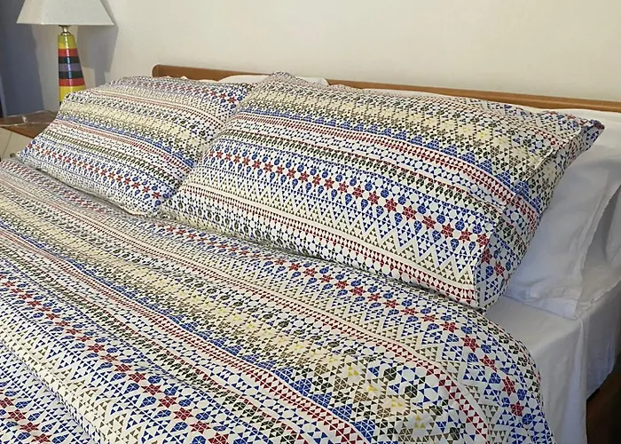 Olivia E Teti Santeramo in Colle